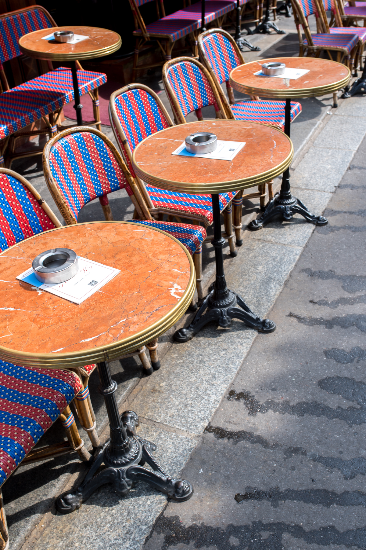 Stacie Flinner Best Paris Cafes-8.jpg
