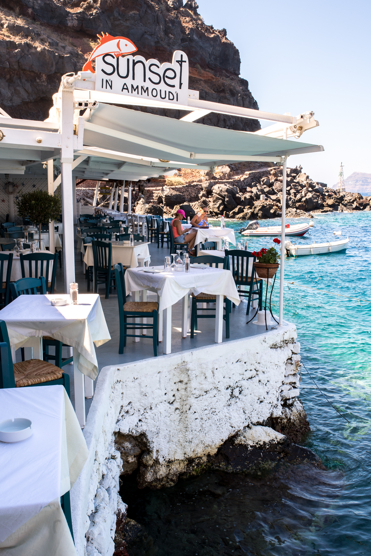 Stacie Flinner Travel Guide Santorini Greece-61.jpg