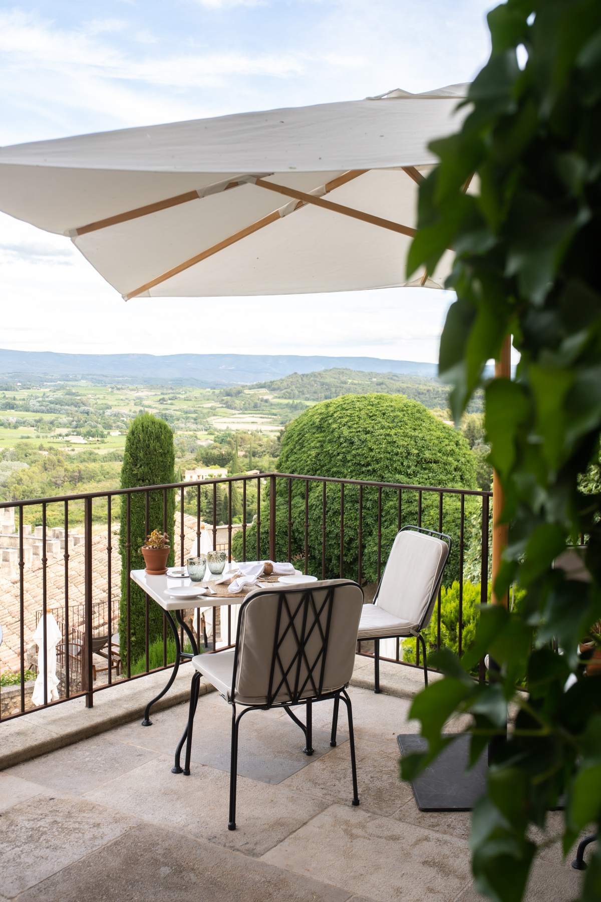 Stacie Flinner x Crillon Le Brave Best Hotels in Provence-37.jpg