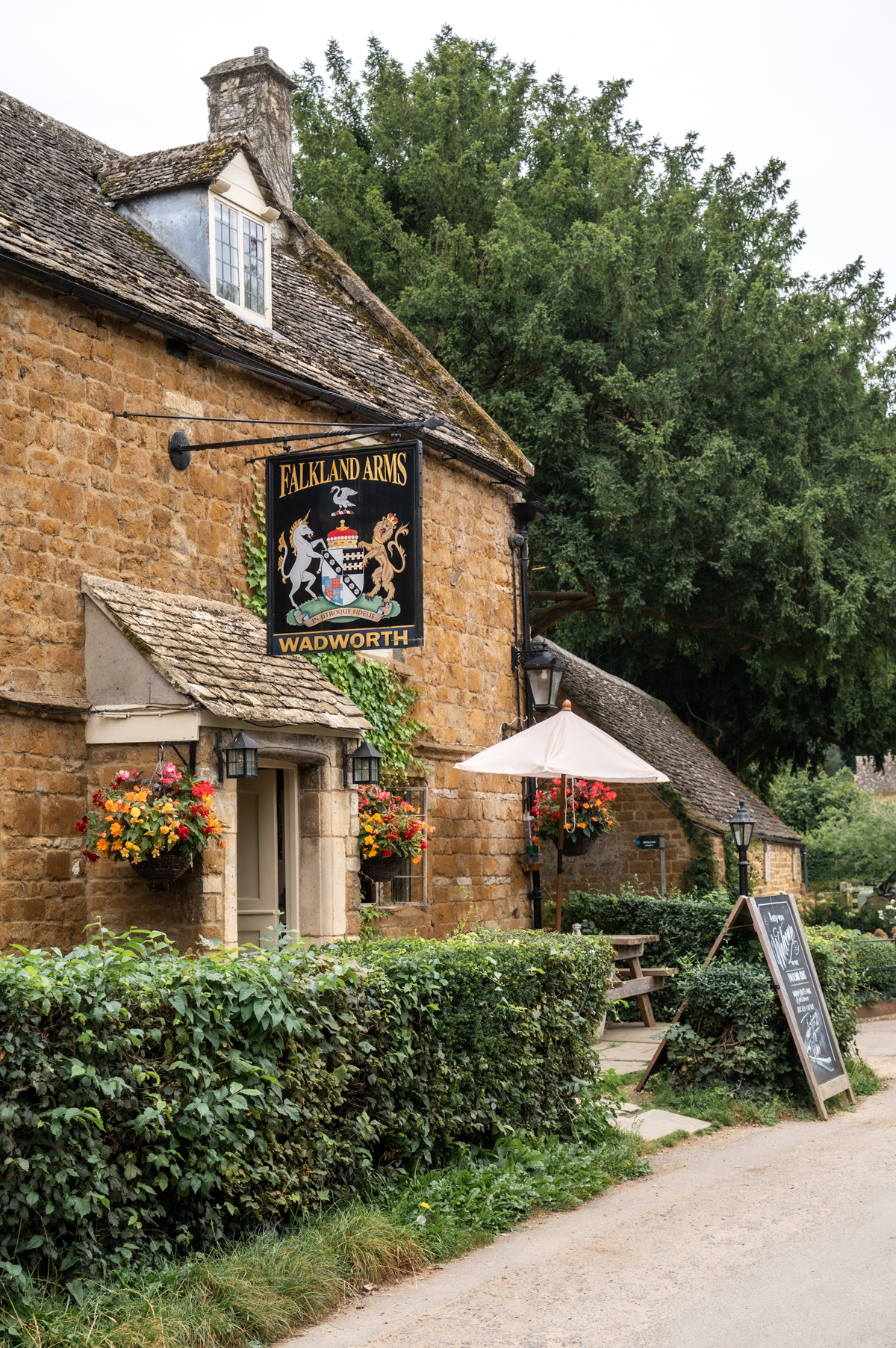 Stacie Flinner Best Cotswold Pubs with Rooms The Faulkland Arms -30.jpg