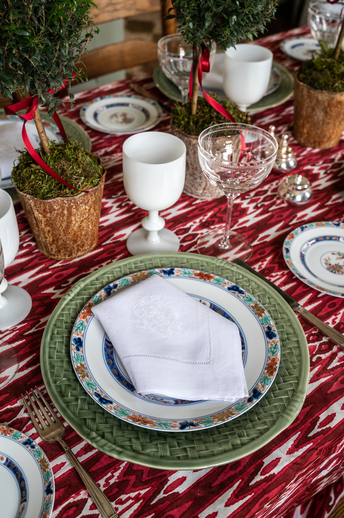Stacie Flinner Christmas Dinner Tablescape Traditional New England Christmas -8.jpg
